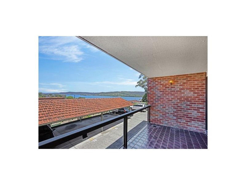 14/3 Joseph Lloyd Close, Gosford NSW 2250