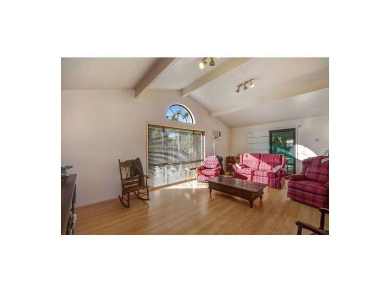 3 Costa Close, Green Point NSW 2251