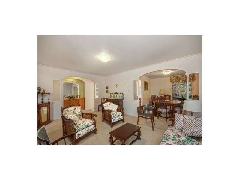 3 Costa Close, Green Point NSW 2251