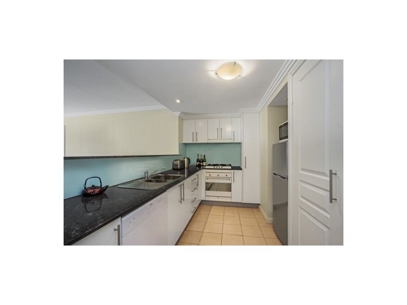 25/12 Baker Street, Gosford NSW 2250