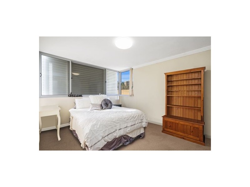 25/12 Baker Street, Gosford NSW 2250