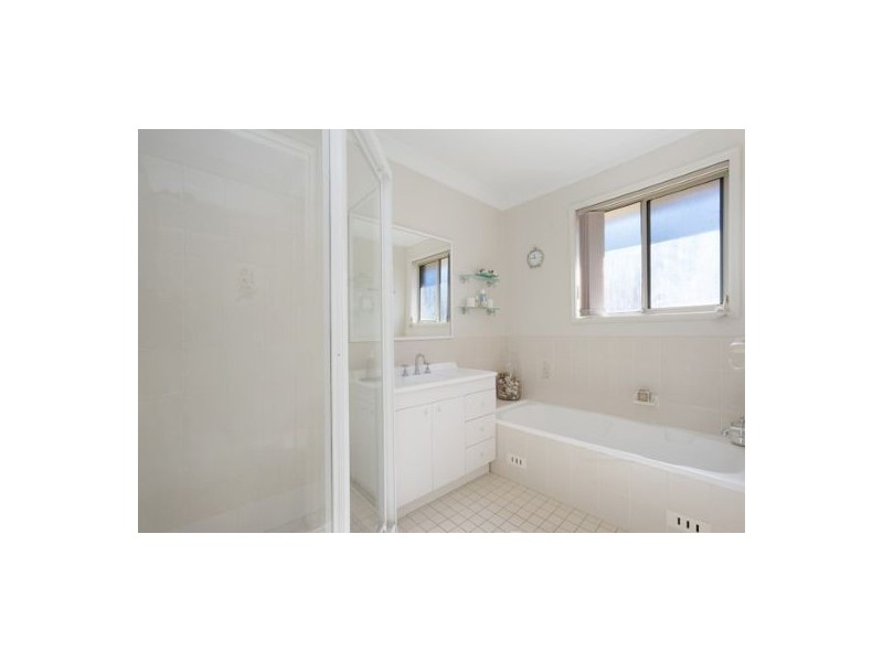 4/33 Newling Street, Lisarow NSW 2250