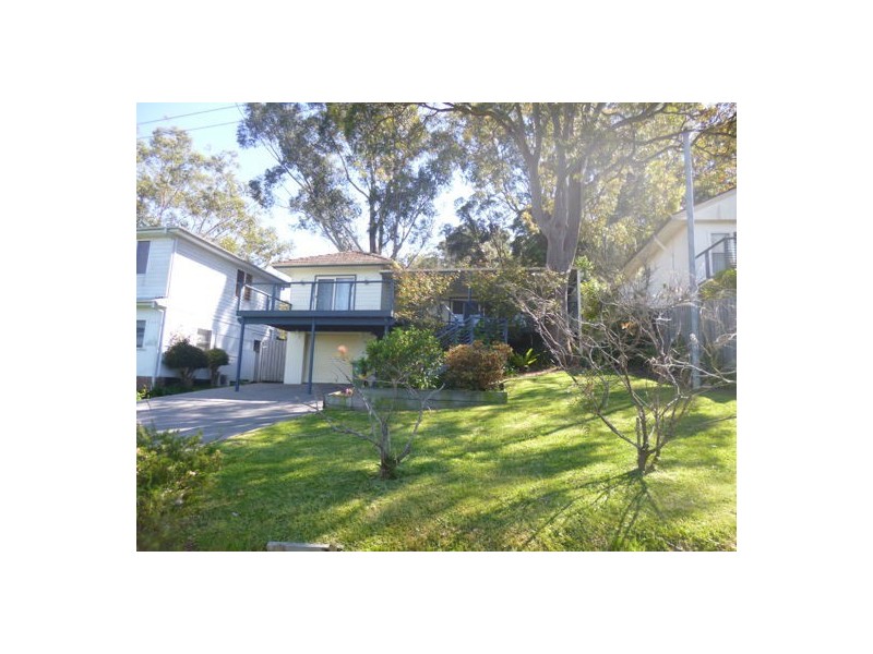 43 Headlam Parade, East Gosford NSW 2250