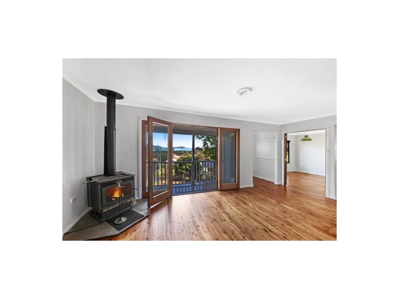 23 Headlam Parade, Springfield NSW 2250