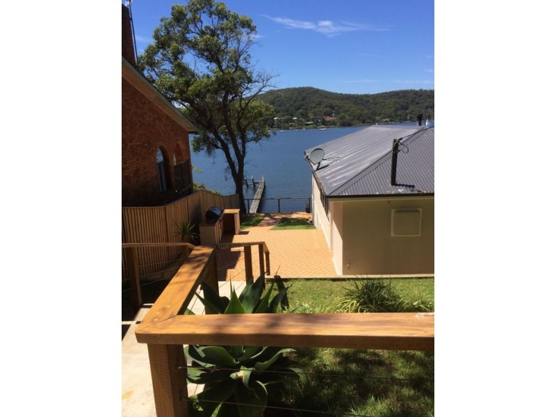 17 Wharf Street, East Gosford NSW 2250