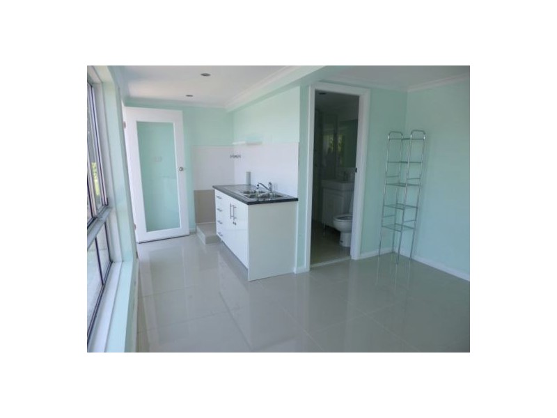 17 Wharf Street, East Gosford NSW 2250