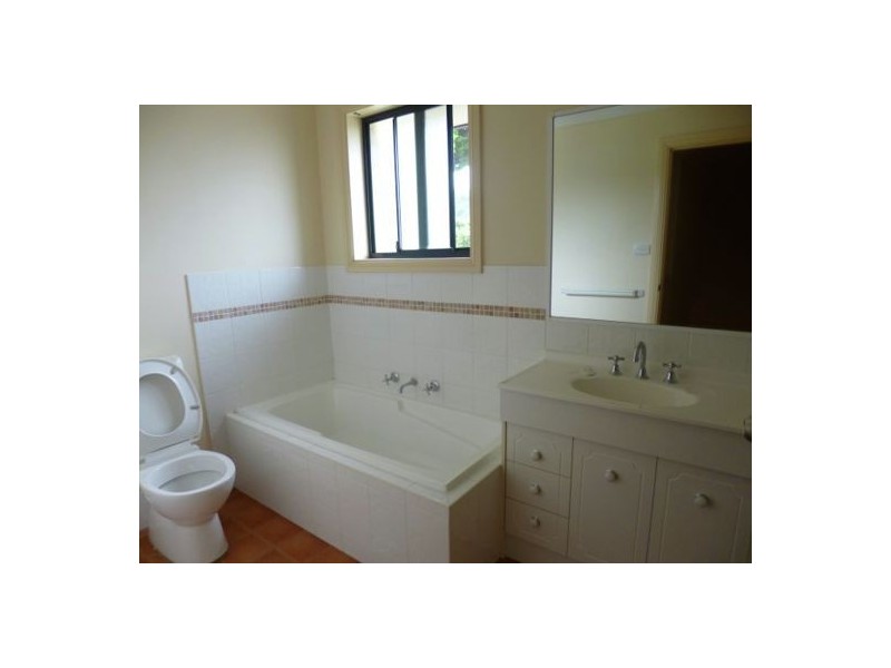 2/76 Wells Street, East Gosford NSW 2250