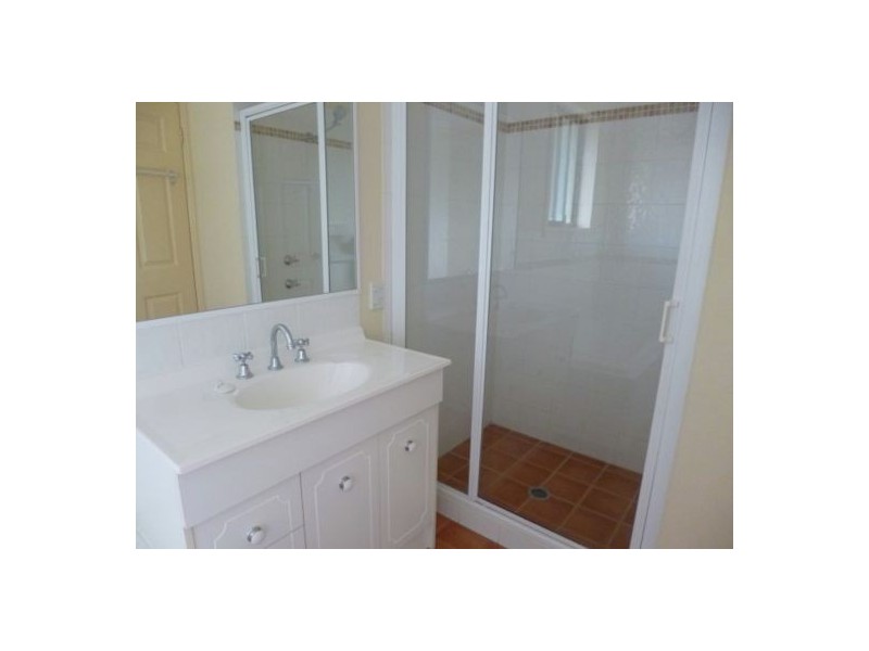 2/76 Wells Street, East Gosford NSW 2250