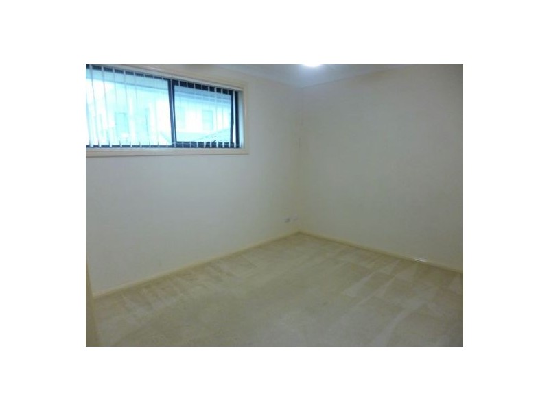 2/76 Wells Street, East Gosford NSW 2250