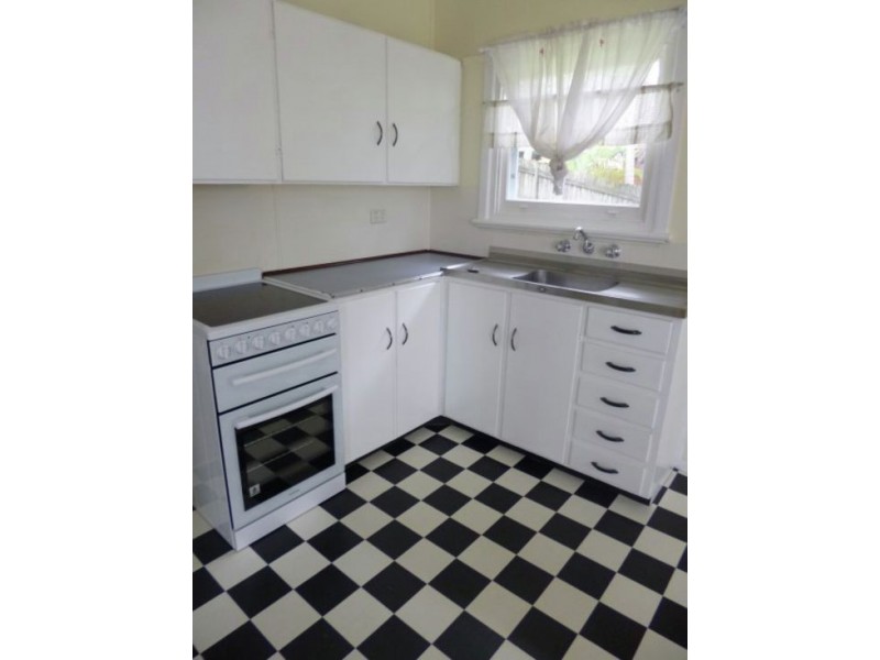 60 Wells Street, East Gosford NSW 2250