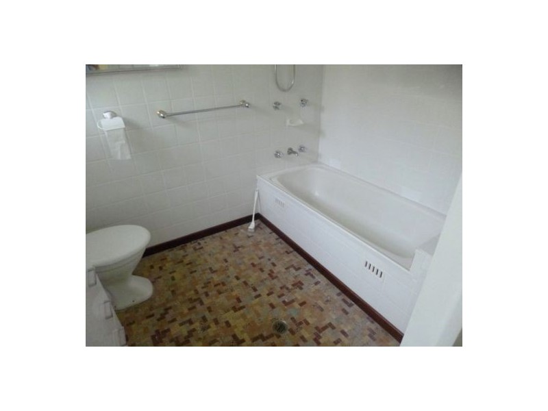 60 Wells Street, East Gosford NSW 2250