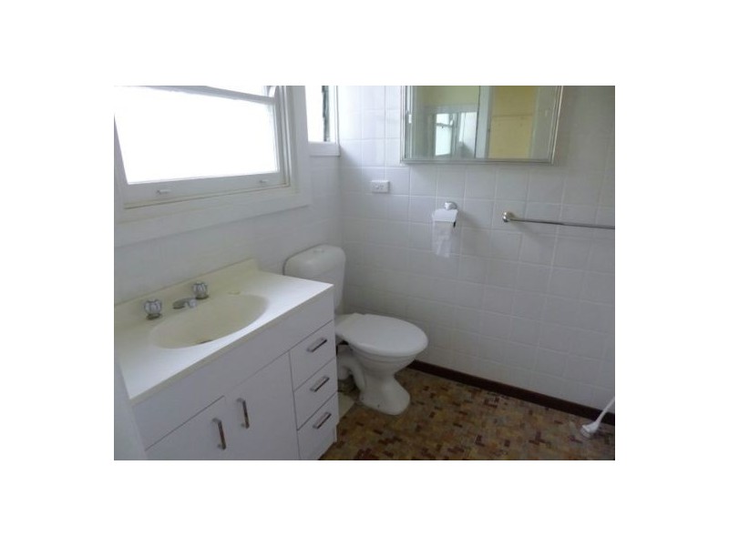 60 Wells Street, East Gosford NSW 2250