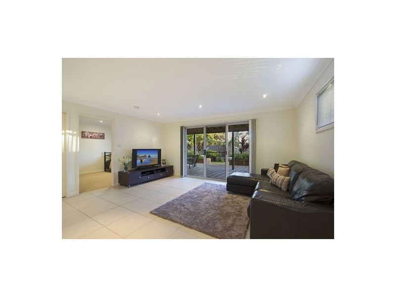 4 Muloora Road, Springfield NSW 2250