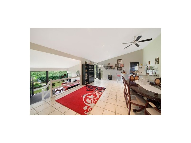 31 Hillside Drive, Berkeley Vale NSW 2261