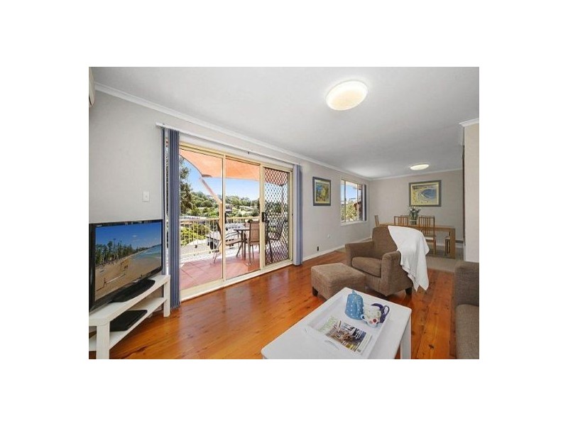 2/24 Maroomba Road, Terrigal NSW 2260