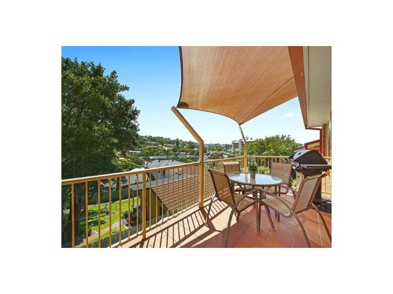 2/24 Maroomba Road, Terrigal NSW 2260