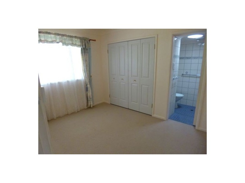 14 Russell Drysdale Street, East Gosford NSW 2250