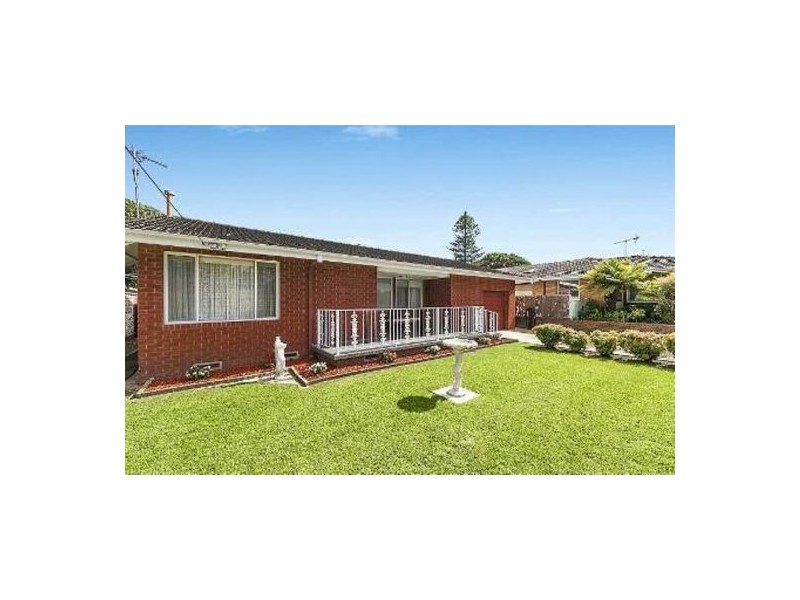 14 Russell Drysdale Street, East Gosford NSW 2250