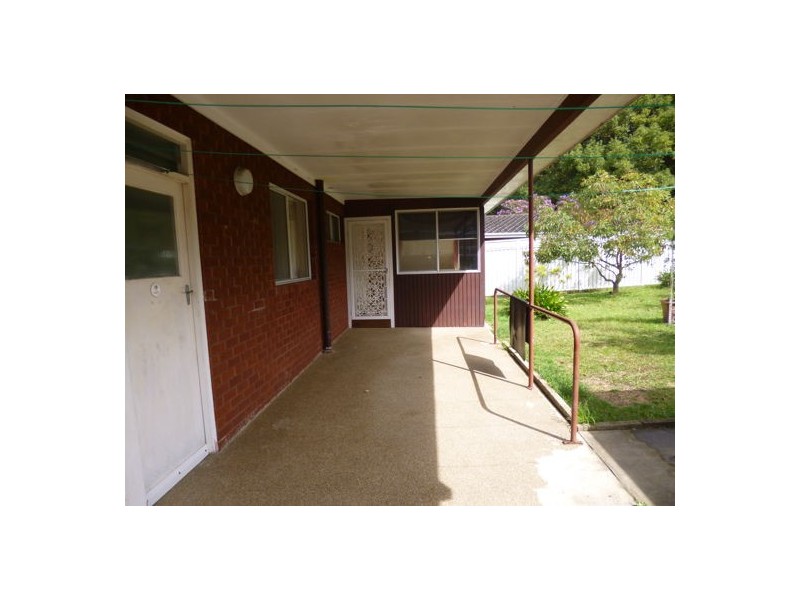 14 Russell Drysdale Street, East Gosford NSW 2250