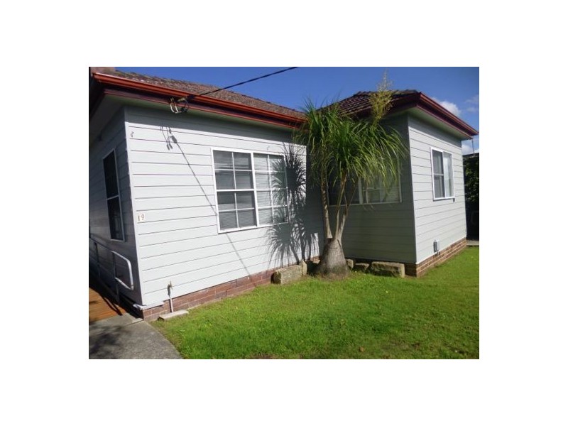 19A Duke Street, Point Frederick NSW 2250