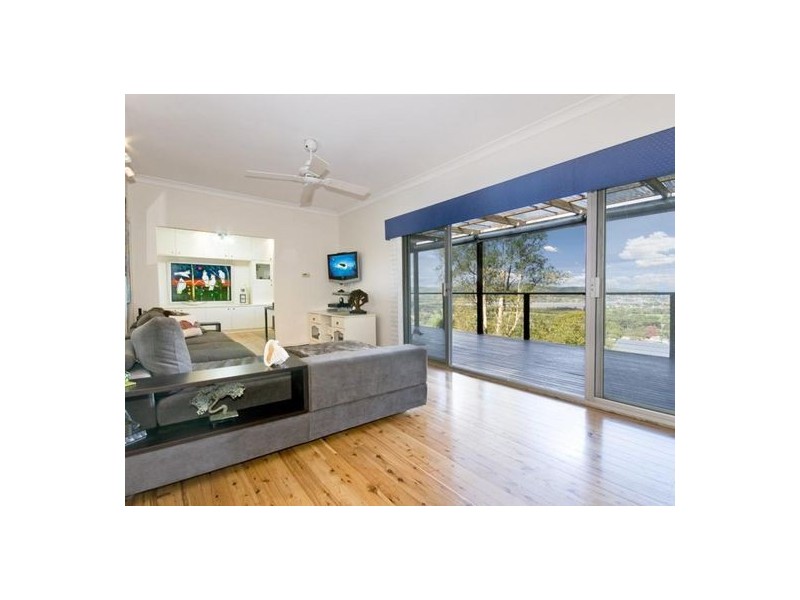 12 Rubie Crescent, East Gosford NSW 2250