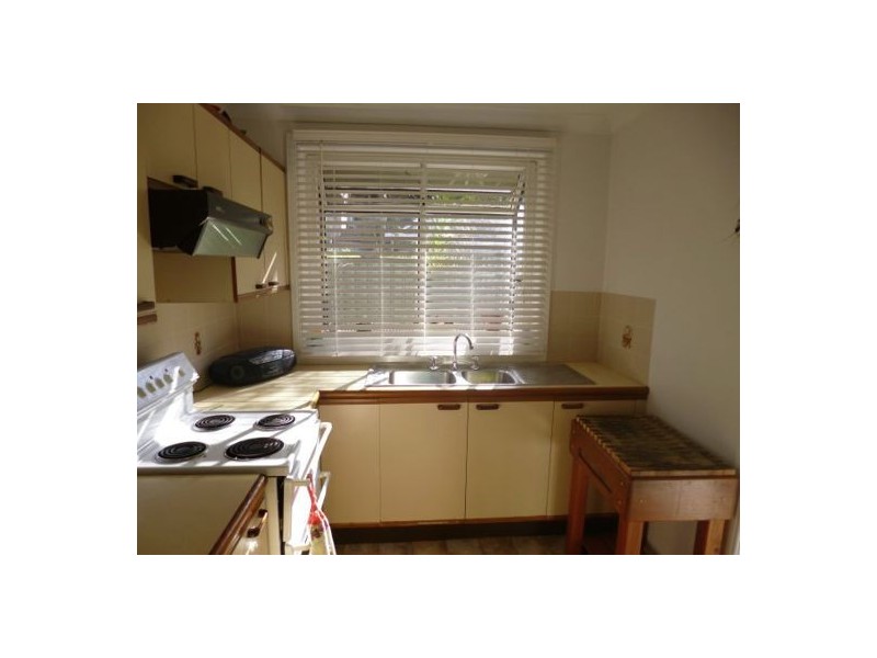 6/205A Albany Street, Point Frederick NSW 2250