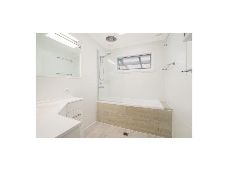 46 Bay View Avenue, East Gosford NSW 2250