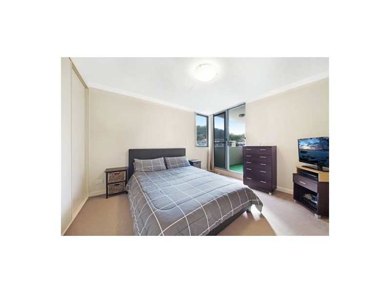17/72-82 Mann Street, Gosford NSW 2250