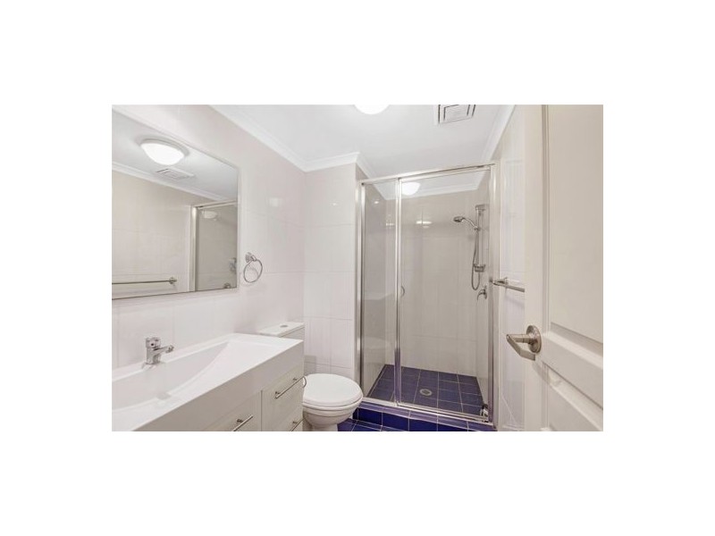 17/72-82 Mann Street, Gosford NSW 2250