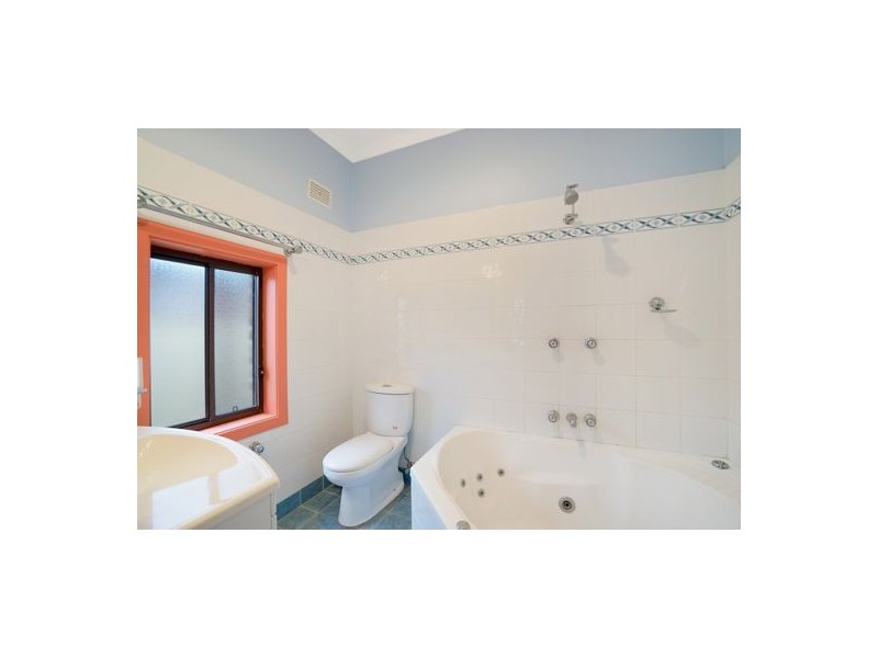 24 Victory Parade, Tascott NSW 2250