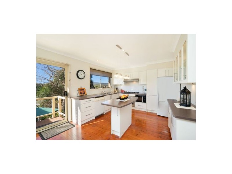 6 Woolard Road, Springfield NSW 2250