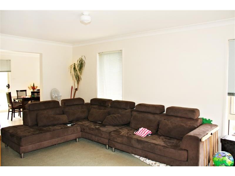 33 Worrell Circuit, Wyoming NSW 2250