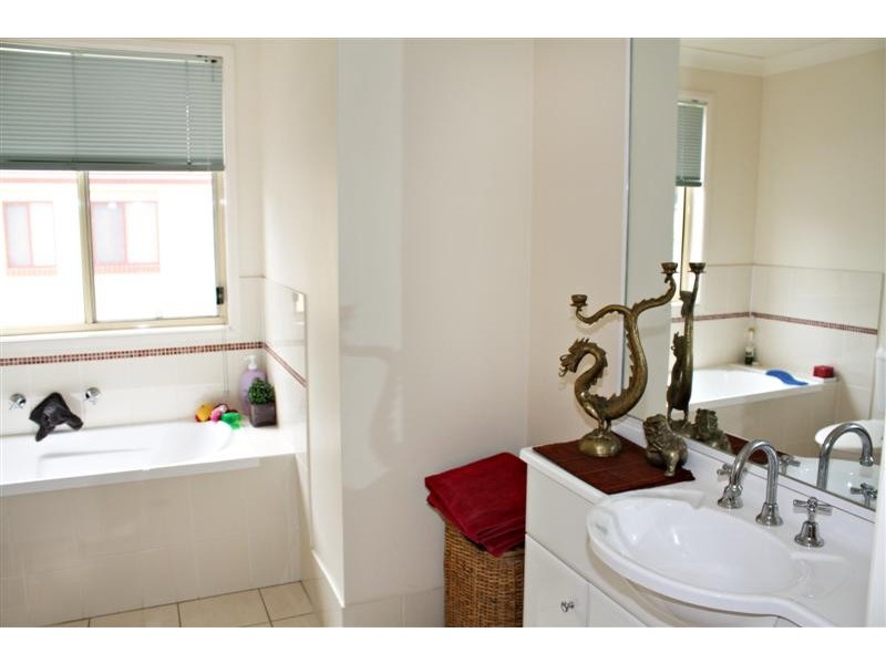 33 Worrell Circuit, Wyoming NSW 2250