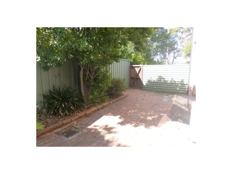 1/20 Russell Street, East Gosford NSW 2250