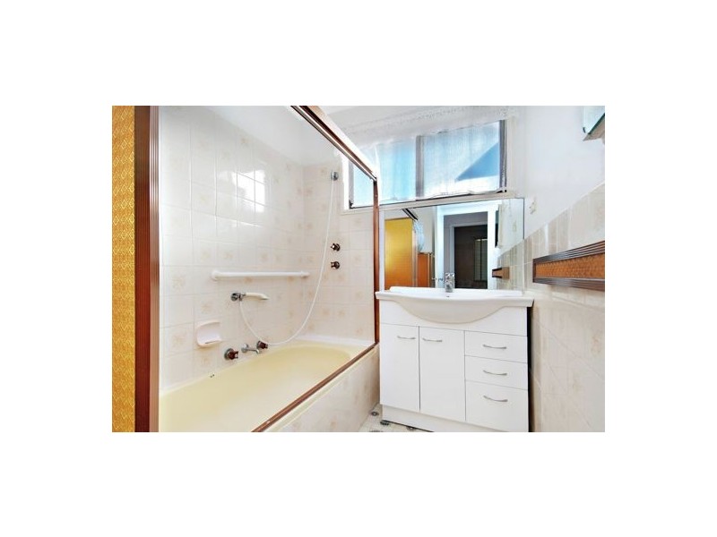 12 Maitland Road, Springfield NSW 2250