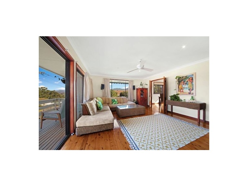 1 Springfield Road, Springfield NSW 2250