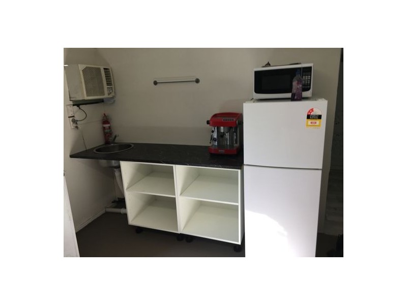 2 Blanche Street, North Gosford NSW 2250