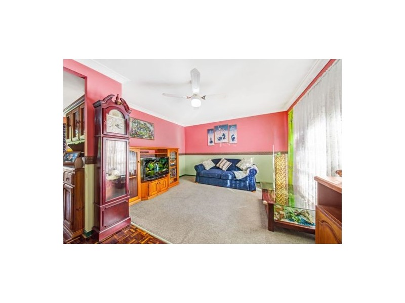 22 Eden Grove, Erina NSW 2250