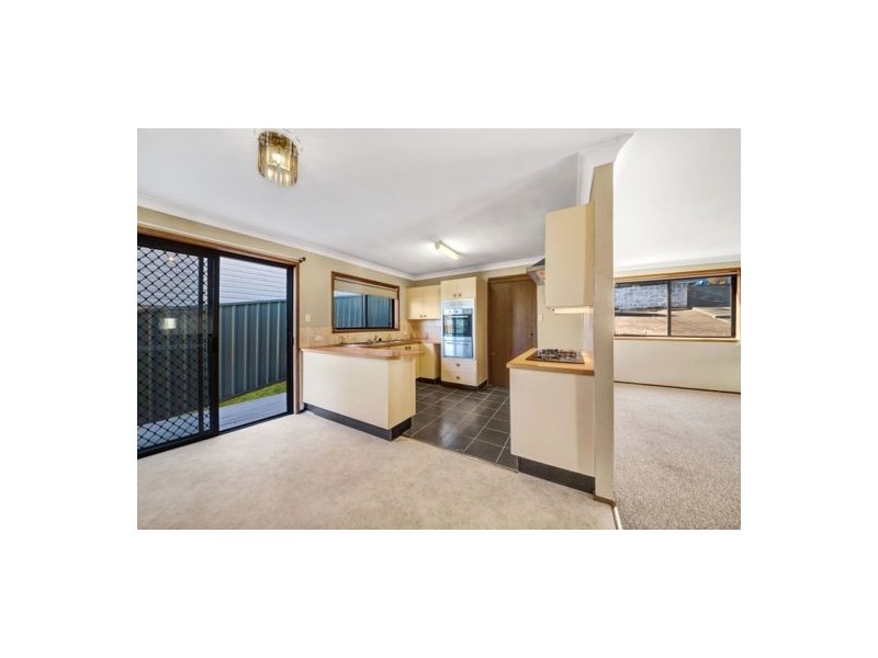 18 Day Street, Wyoming NSW 2250