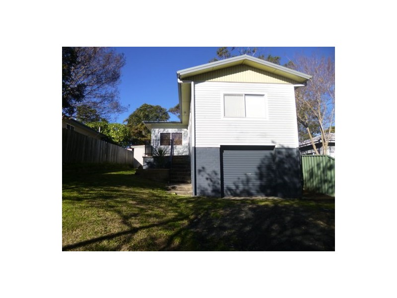 2 Narrawa Avenue, Erina NSW 2250