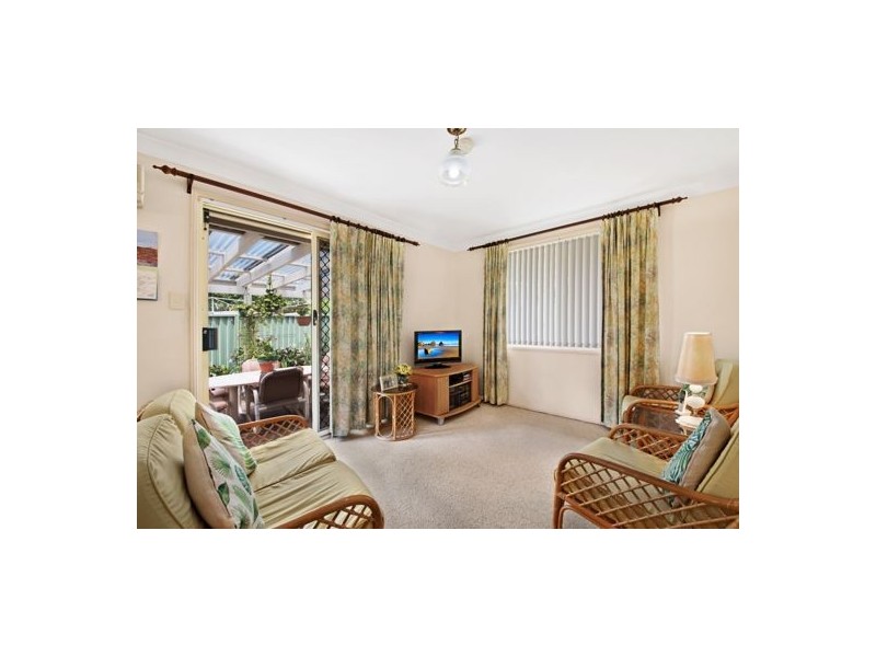 2/52 Koolang Road, Green Point NSW 2251