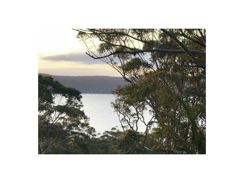 1 Weston Street, Saratoga NSW 2251