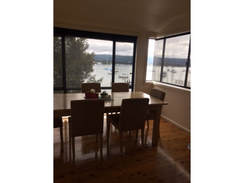 1/30 Eulalia Avenue, Point Frederick NSW 2250