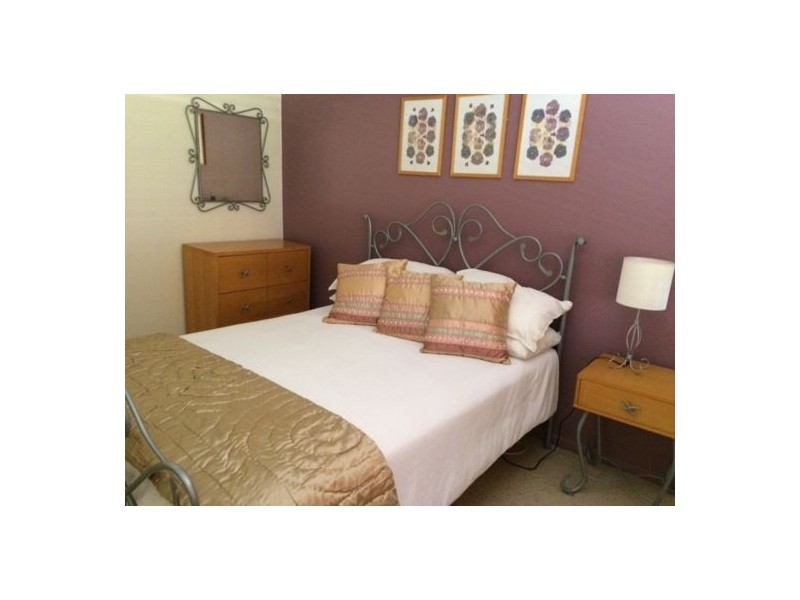1/30 Eulalia Avenue, Point Frederick NSW 2250