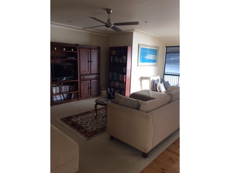 1/30 Eulalia Avenue, Point Frederick NSW 2250