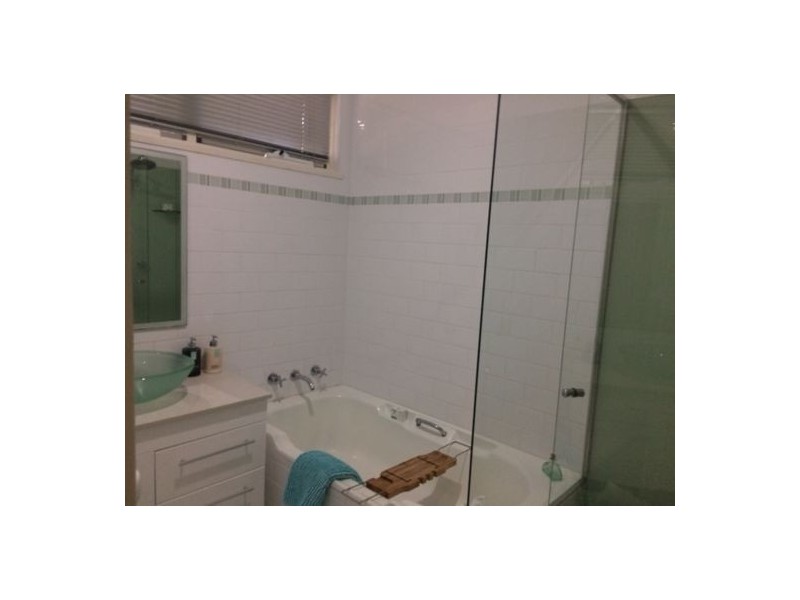 1/30 Eulalia Avenue, Point Frederick NSW 2250