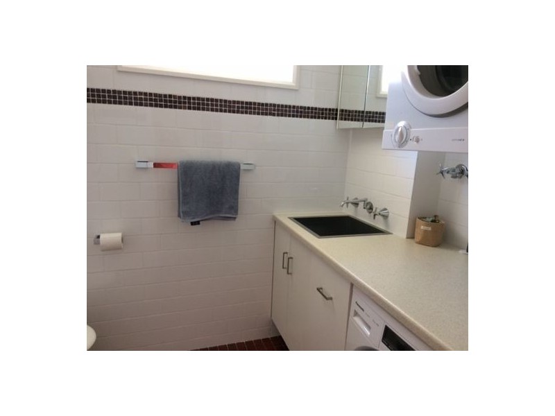 1/30 Eulalia Avenue, Point Frederick NSW 2250