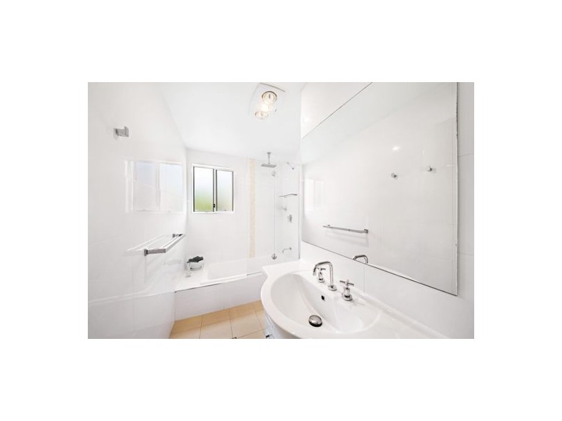 4/5 White Street, East Gosford NSW 2250