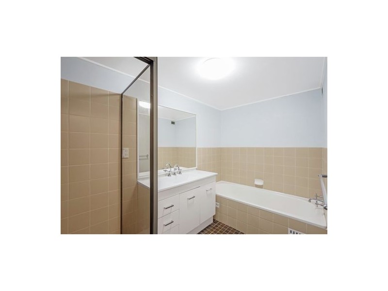 14/3 Joseph Lloyd Close, Gosford NSW 2250
