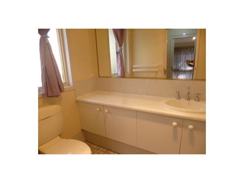 28 White Cedar Close, Green Point NSW 2251